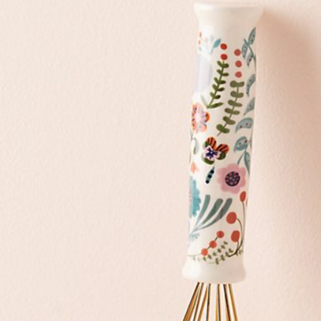Monique Whisk