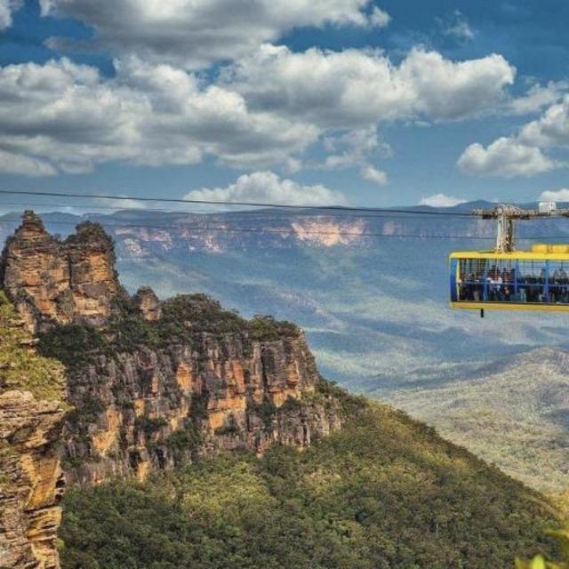 Day trip to the Blue Mountains for two