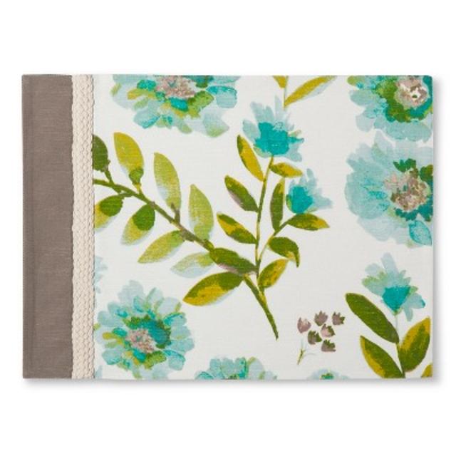Threshold ™ Floral Placemat - Green