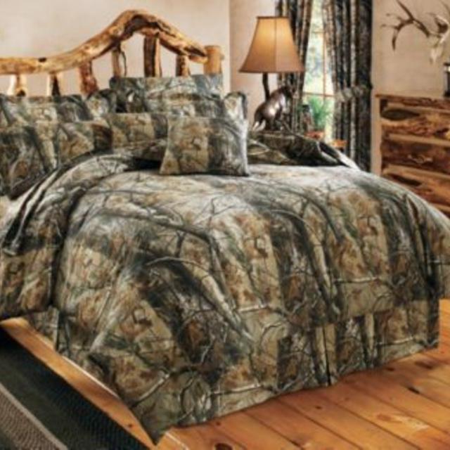 Cabela's Grand River Lodge 10-Piece Camo Bedding Set Realtree AP