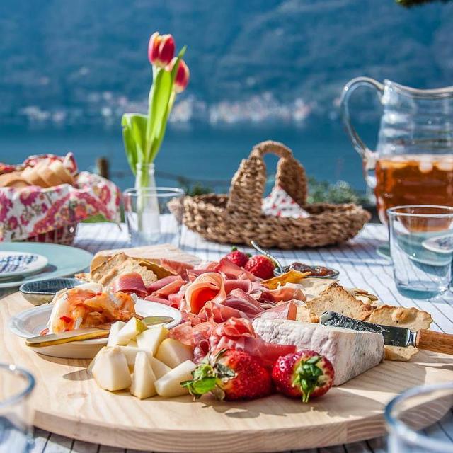 Lunch for 2 in Italy