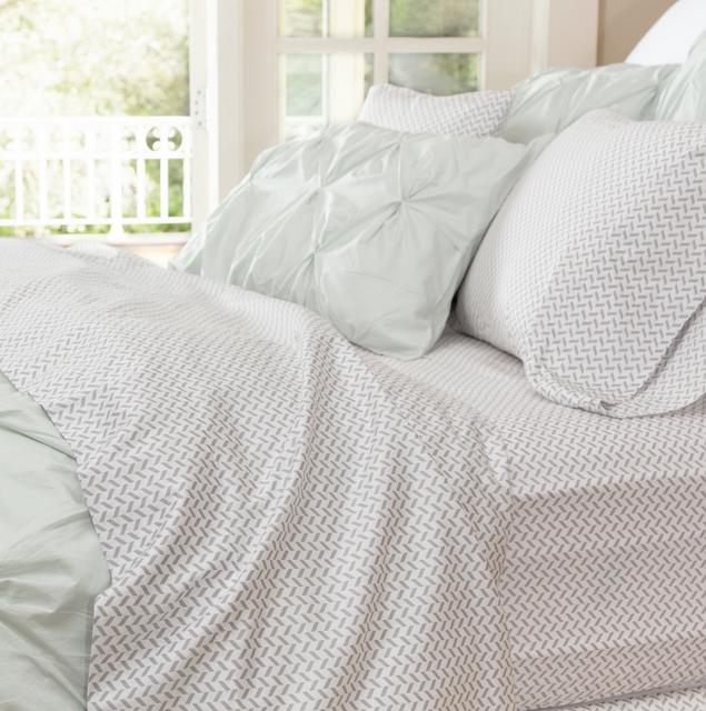 The Grey Herringbone Sheet Set (Queen)