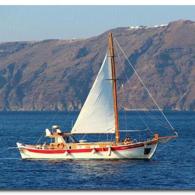 Boat Trip Around The Islands