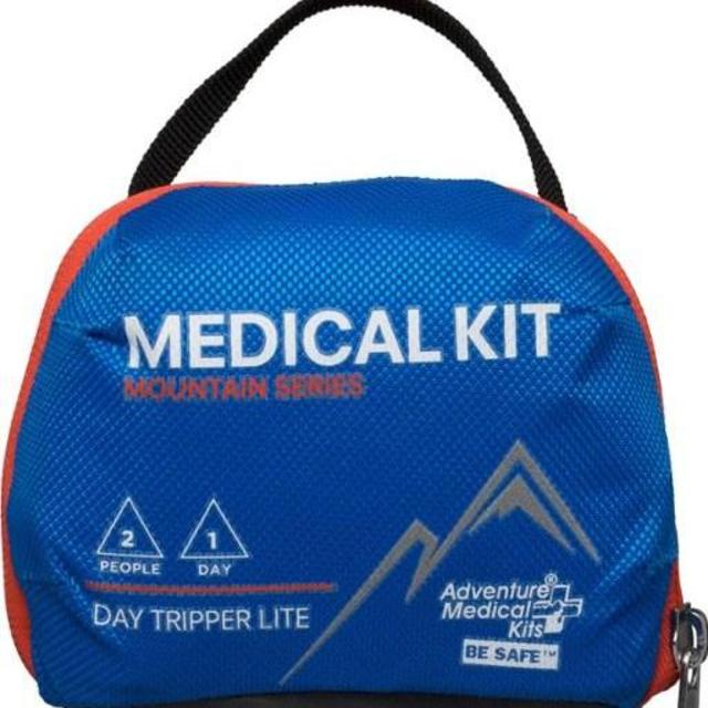 Adventure Medical Kits   Mountain Series Day Tripper Lite Medical Kit