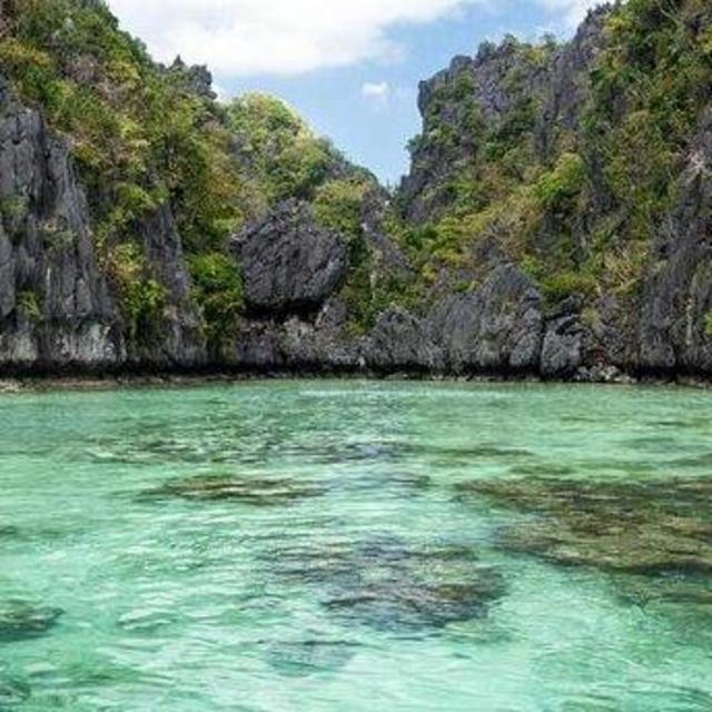 Small Lagoon Tour in Palawan, Philippines