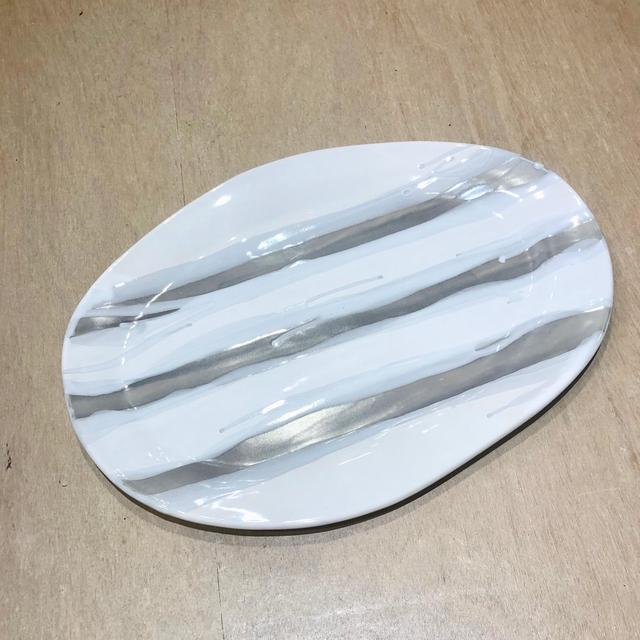 GRAY AND WHITE STRIPE OVAL PLATTER