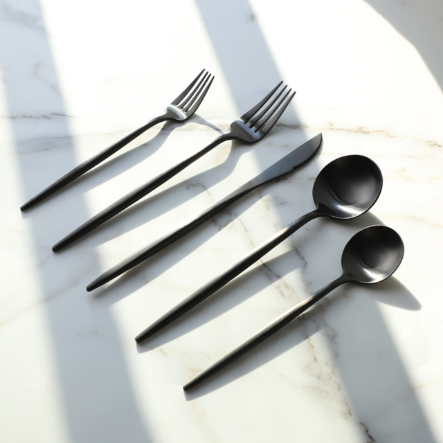 Minimalist Matte Black Flatware, 20 Piece