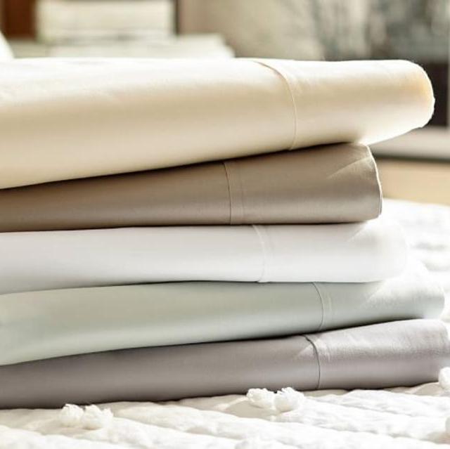 QUEEN SIZE- WHITE COLOR Pottery Barn Essential 300-Thread-Count Sheet Set