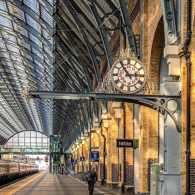 Train from Holyhead to London