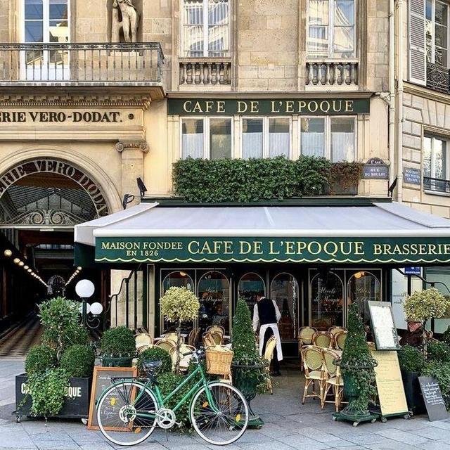 Paris Architectural Guided Tour