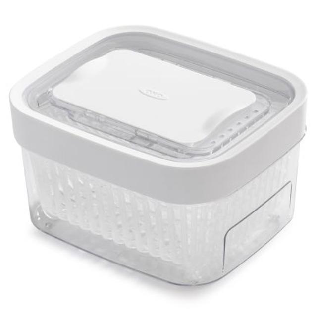 OXO 1.6 qt Greensaver Produce Keeper