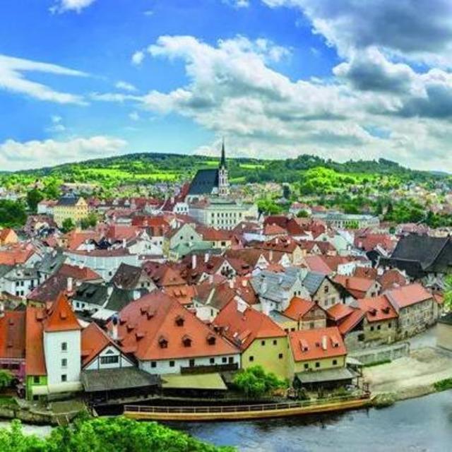 How much like a Ren Faire IS a "medieval town" in Europe going to be?