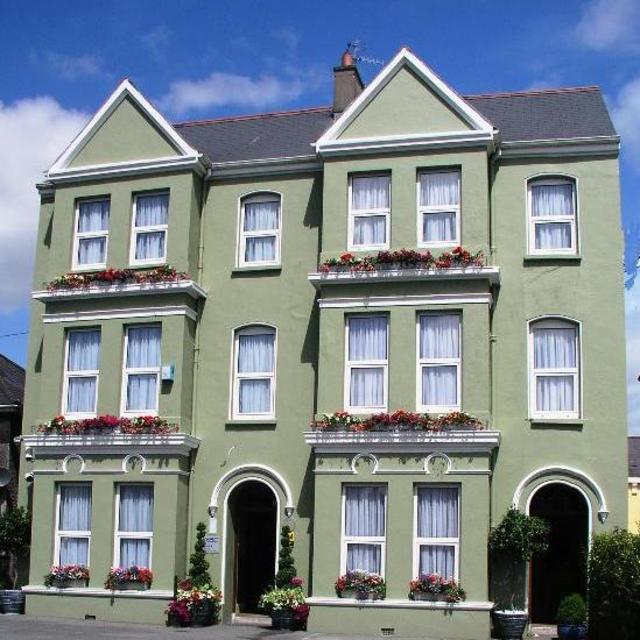 One night stay at Garnish House B&B in Cork city