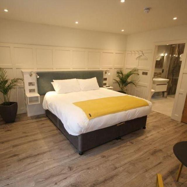 One night at Quinlan & Cooke Boutique Townhouse in Cahersiveen