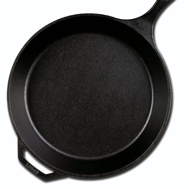 Lodge L14SK3 Pre-Seasoned Cast-Iron Skillet, 15-inch