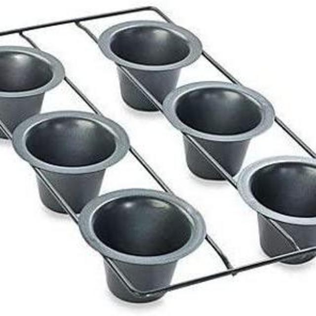 Chicago Metallic Professional 6-Cup Popover Pan with Armor-Glide Coating