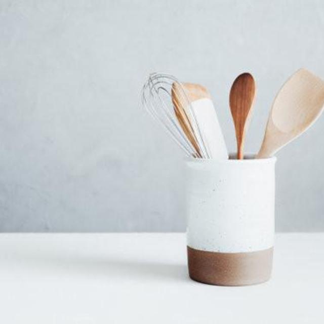 Utensil Crock (White)