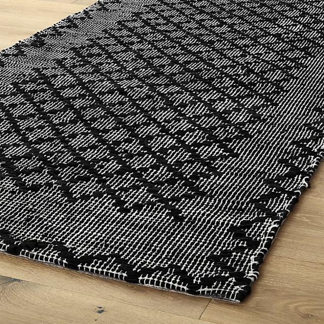 rally leather runner 2.5'x8'