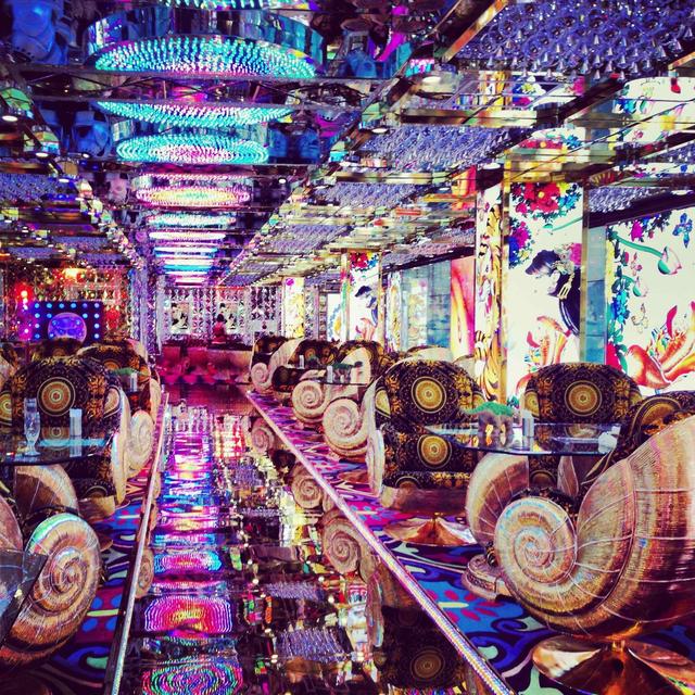 Tokyo Robot Restaurant!