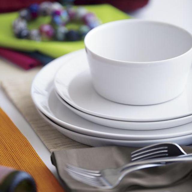 Verge dinnerware