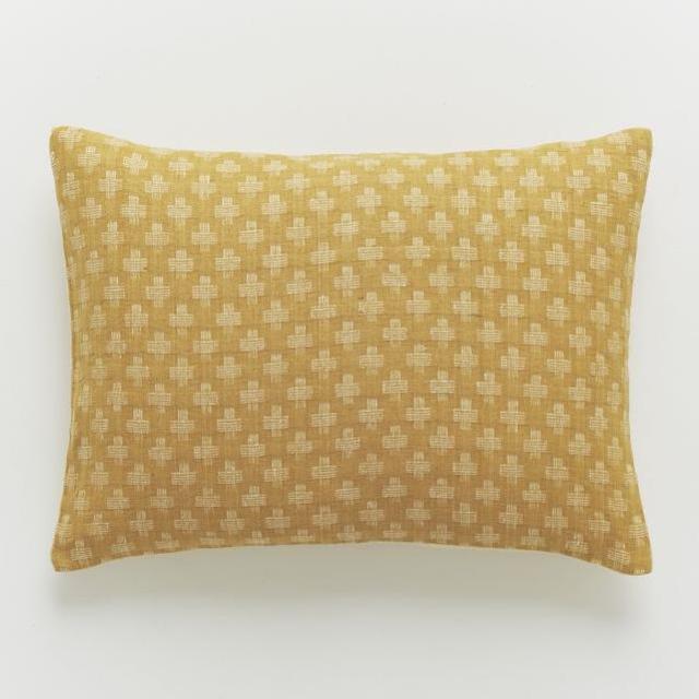 Jacquard Leaf Silk Pillow Cover – Horseradish