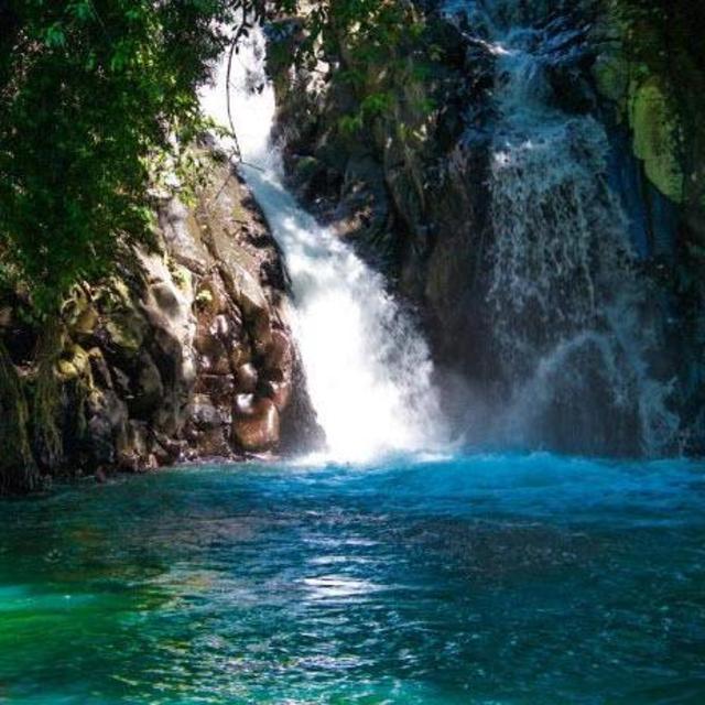 Bali - Tour of the Gitgit Waterfall