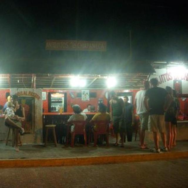 Open-air tacos at Antojitos La Chiapaneca