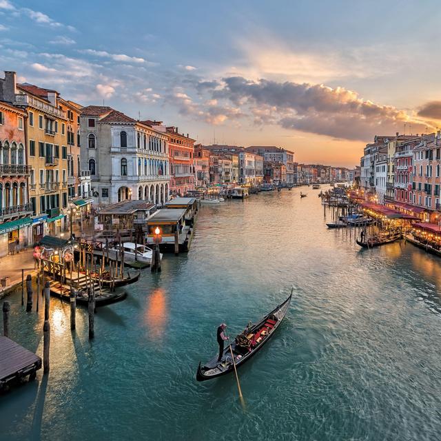 Venice Hotel