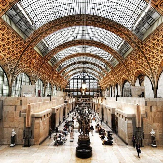 Entry into Musee D'Orsay in Paris!