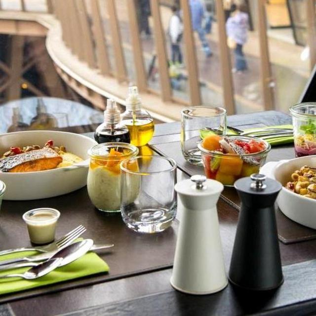 Dinner for two in Paris!