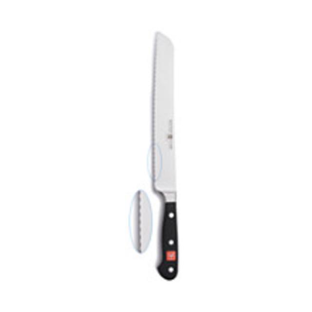 Wüsthof Classic 9" Double-Serrated Bread Knife