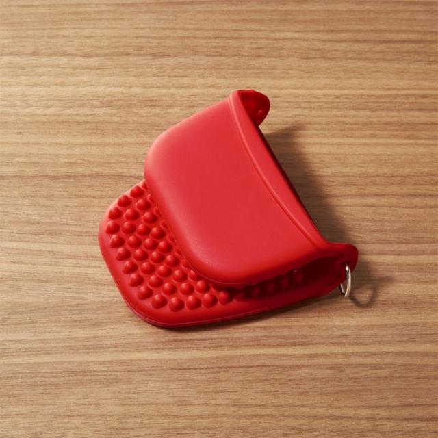 Silicone Red 4" Pinch Mitt