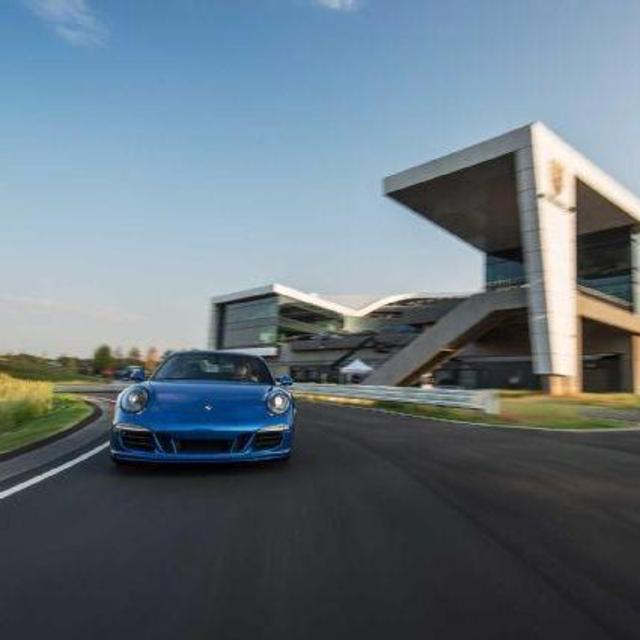 Porsche Driving Experience
