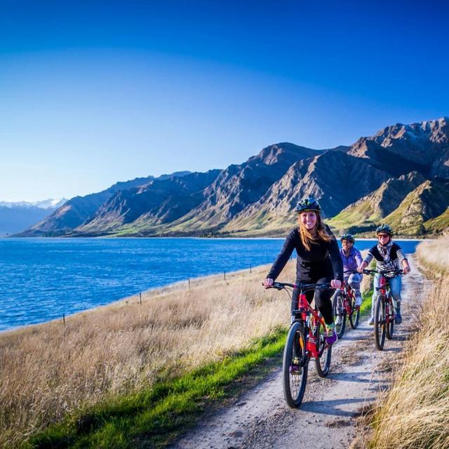 Biking Tour in Wanaka, New Zealand
