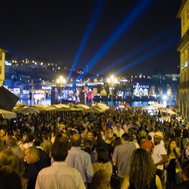Galerias Bar Crawl