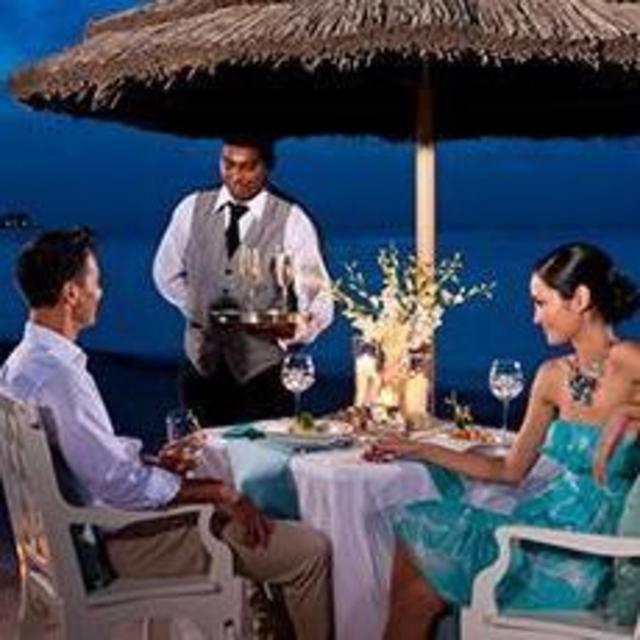 Candlelight Dinner for 2 at Sandals Royal Bahamian