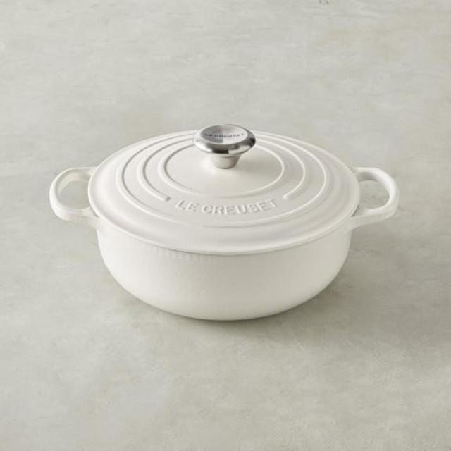 Le Creuset Round Dutch Oven 2.75 qt in white