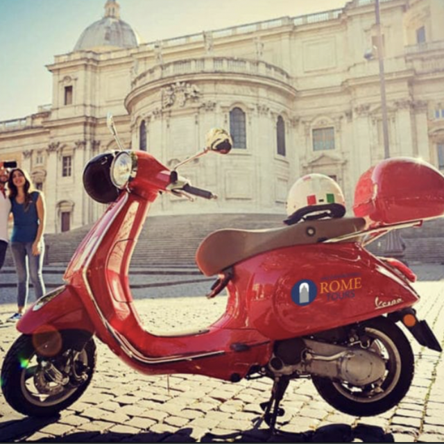 Vespa Tour in Rome