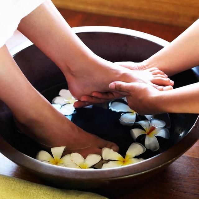Couples Foot Massage