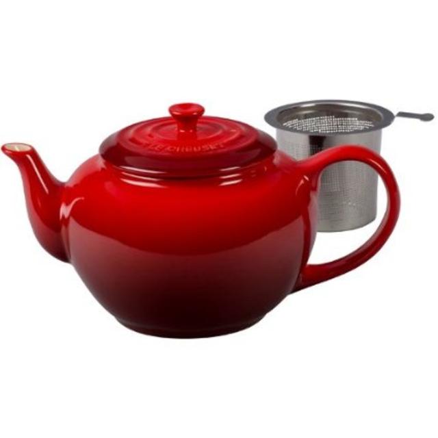 Le Creuset Teapot with Stainless Steel Infuser - 1 qt. Cherry Tea Pot