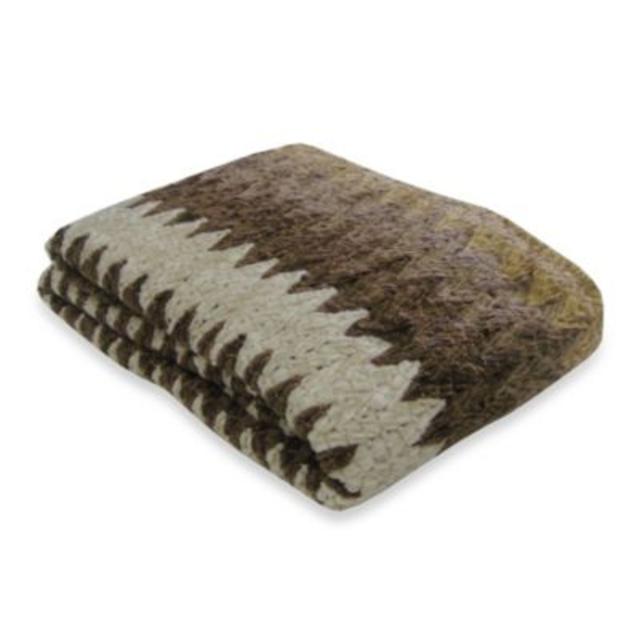 Chevron Throw Blanket in Beige/Brown