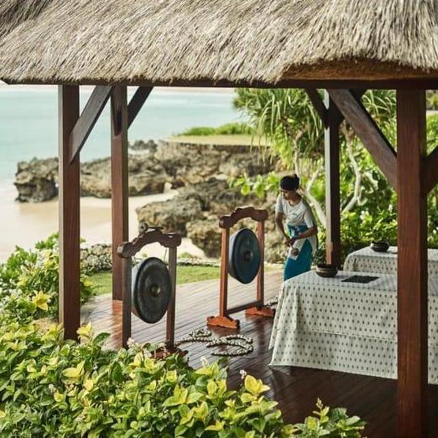 60-Minute Couples Massage