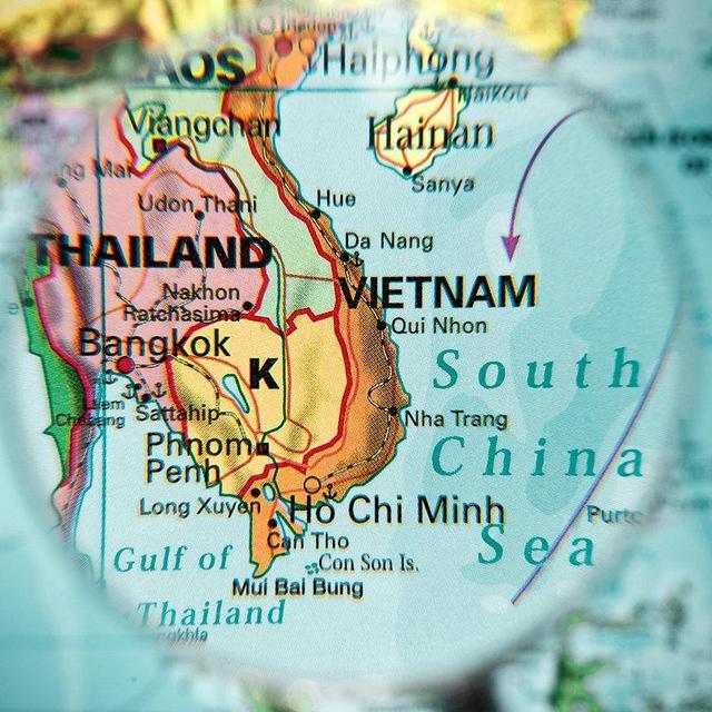 Honeymoon: Jeff and Sarah go to Vietnam