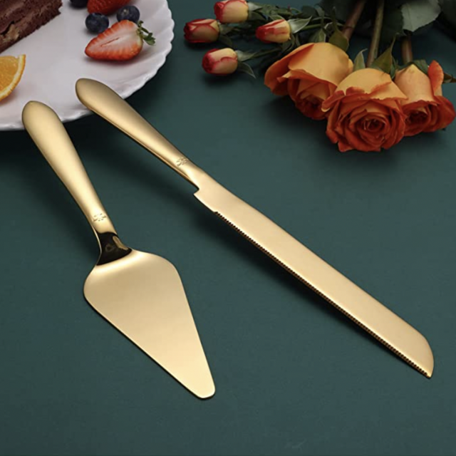 Gold Cake Cutting Set