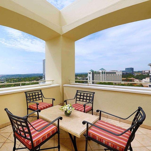 Second Night At The Hilton Sandton