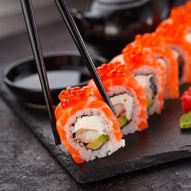 Sushi Dining Experience