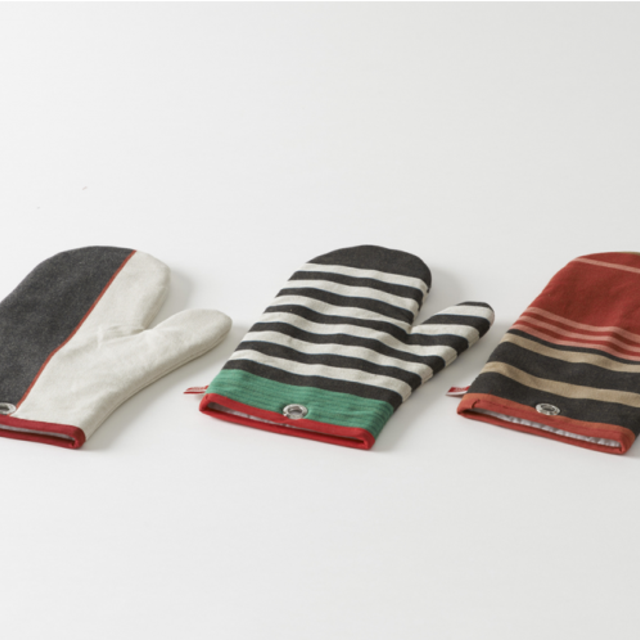 Artiga Oven Mitt