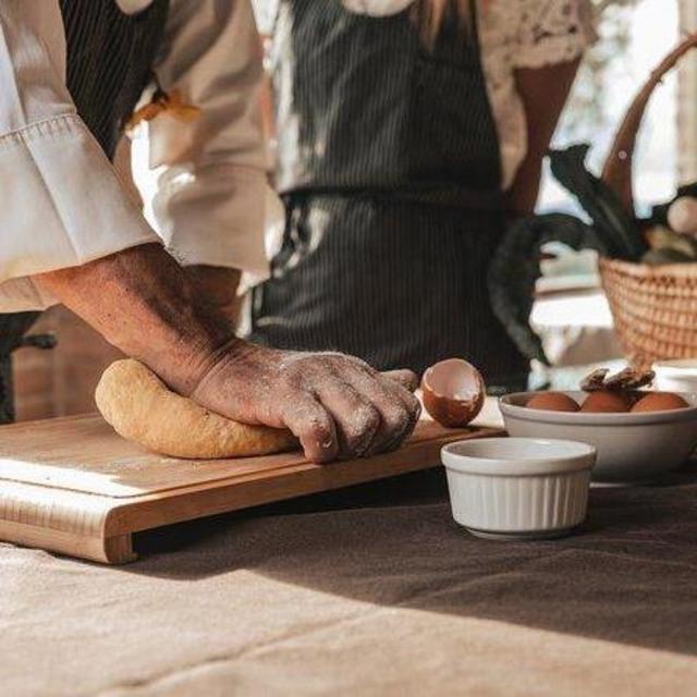 Traditional Farmhouse Cooking Class in Lucca, Italy