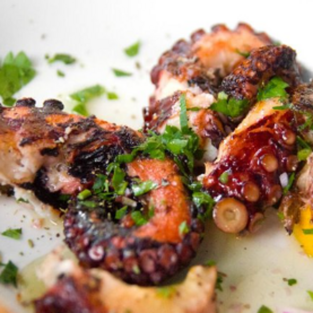 Traditional Tastes of Santorini Food Tour