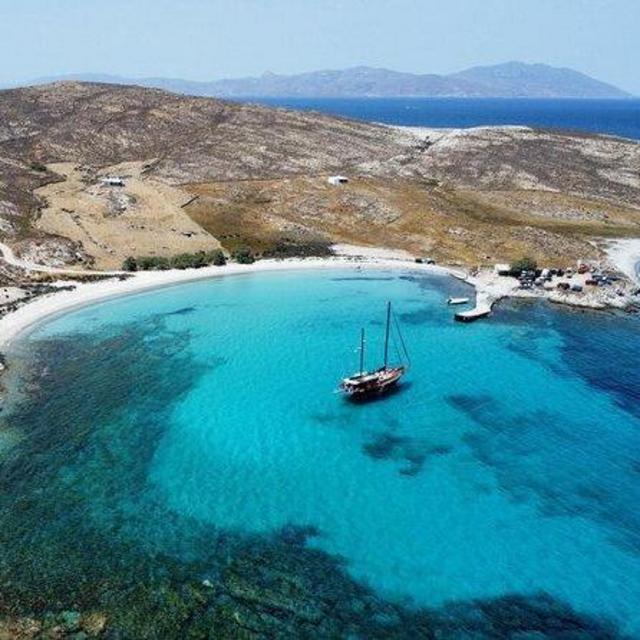 Mykonos: Sail Cruise to Delos & Rhenia islands